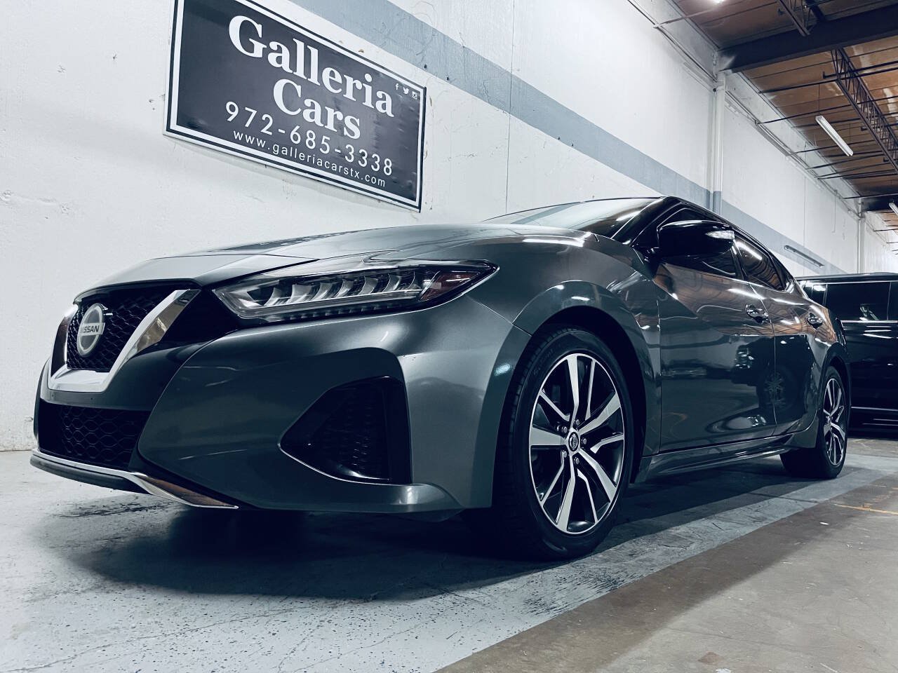 Used 2020 Nissan Maxima 3.5 SV w/ Floor Mat Group FWD image 11