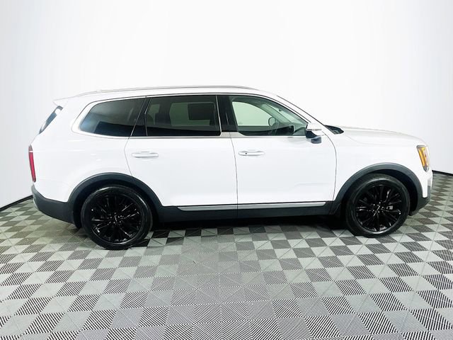 Used 2022 Kia Telluride SX w/ Towing Package FWD image 9