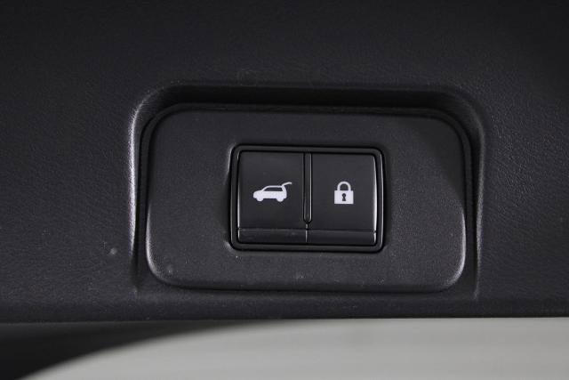 Certified 2021 Nissan Rogue SV w/ Premium Package AWD/4WD image 19