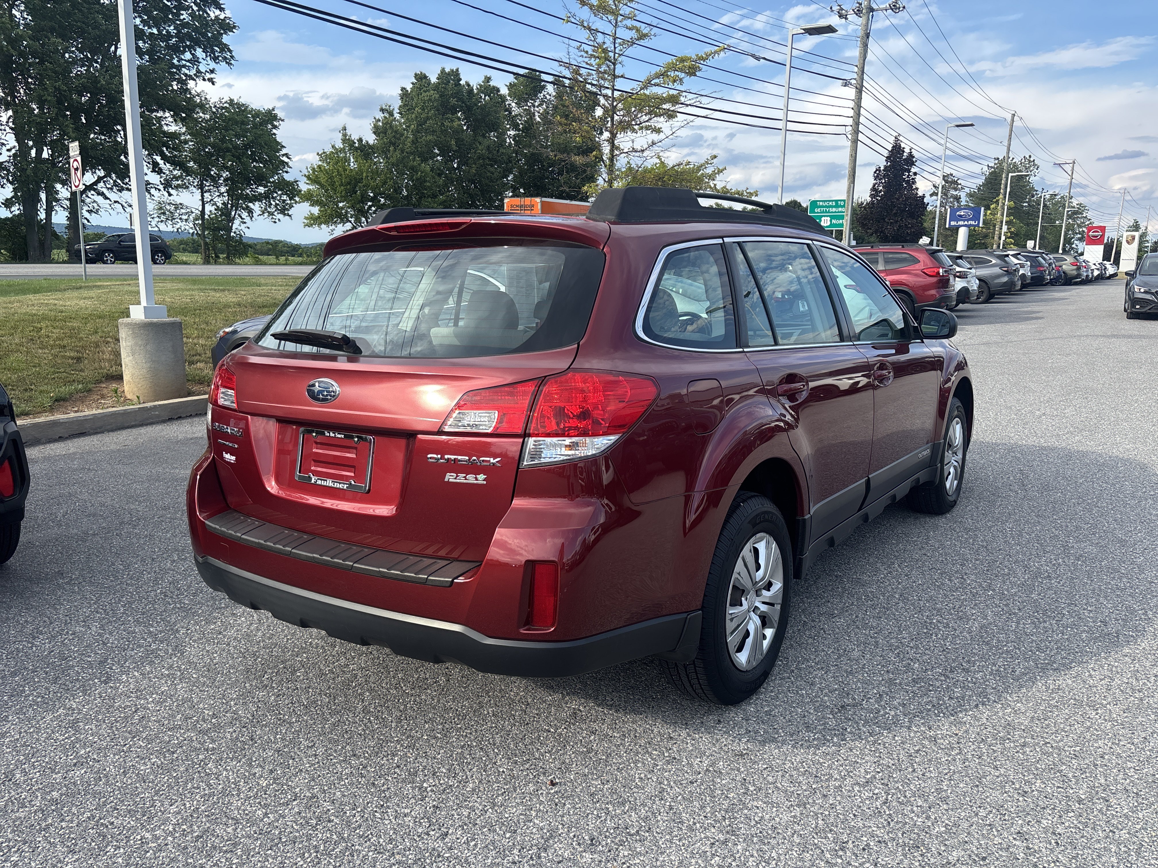 Used 2013 Subaru Outback 2.5i AWD/4WD image 24