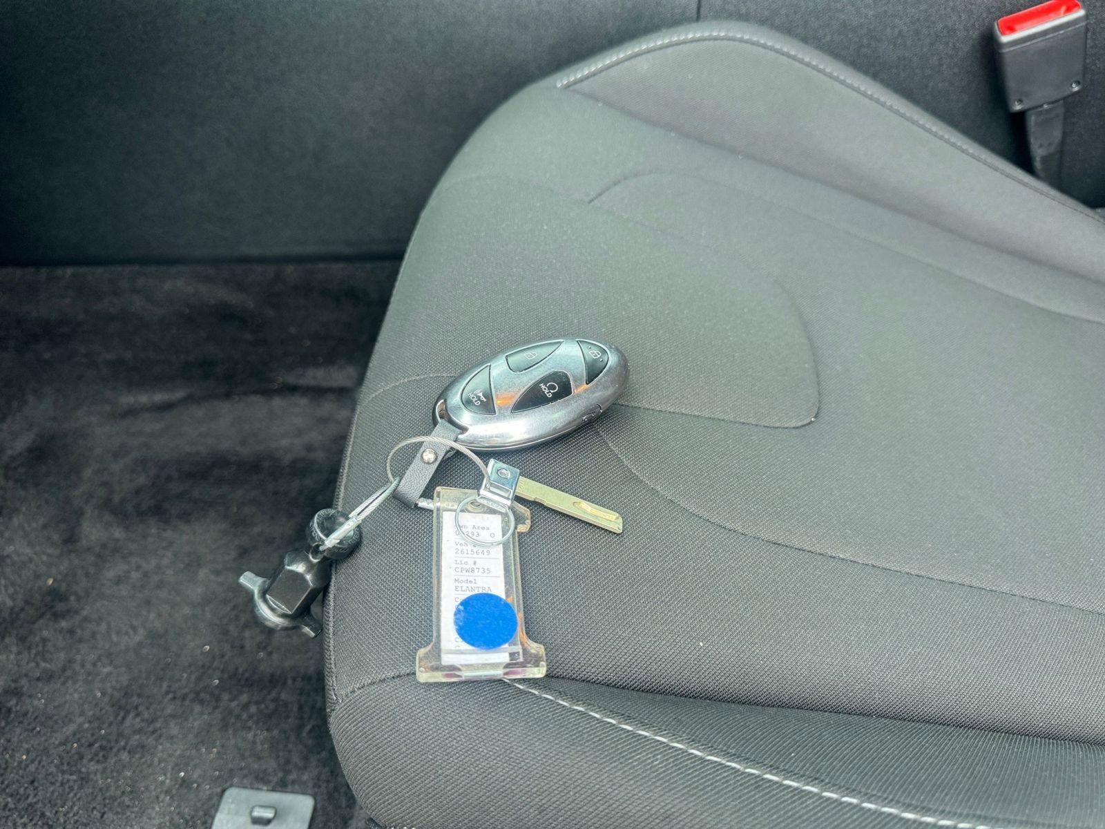 Used 2025 Hyundai Elantra SEL image 22