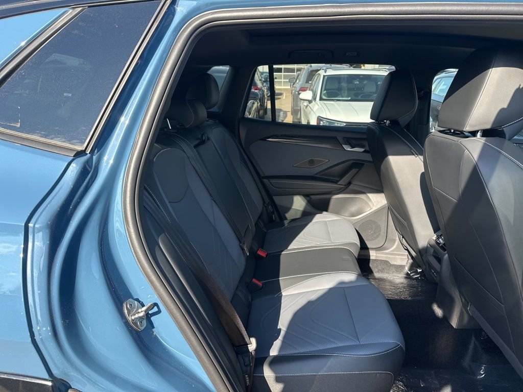 New 2026 Volkswagen Tiguan SE R-Line image 19