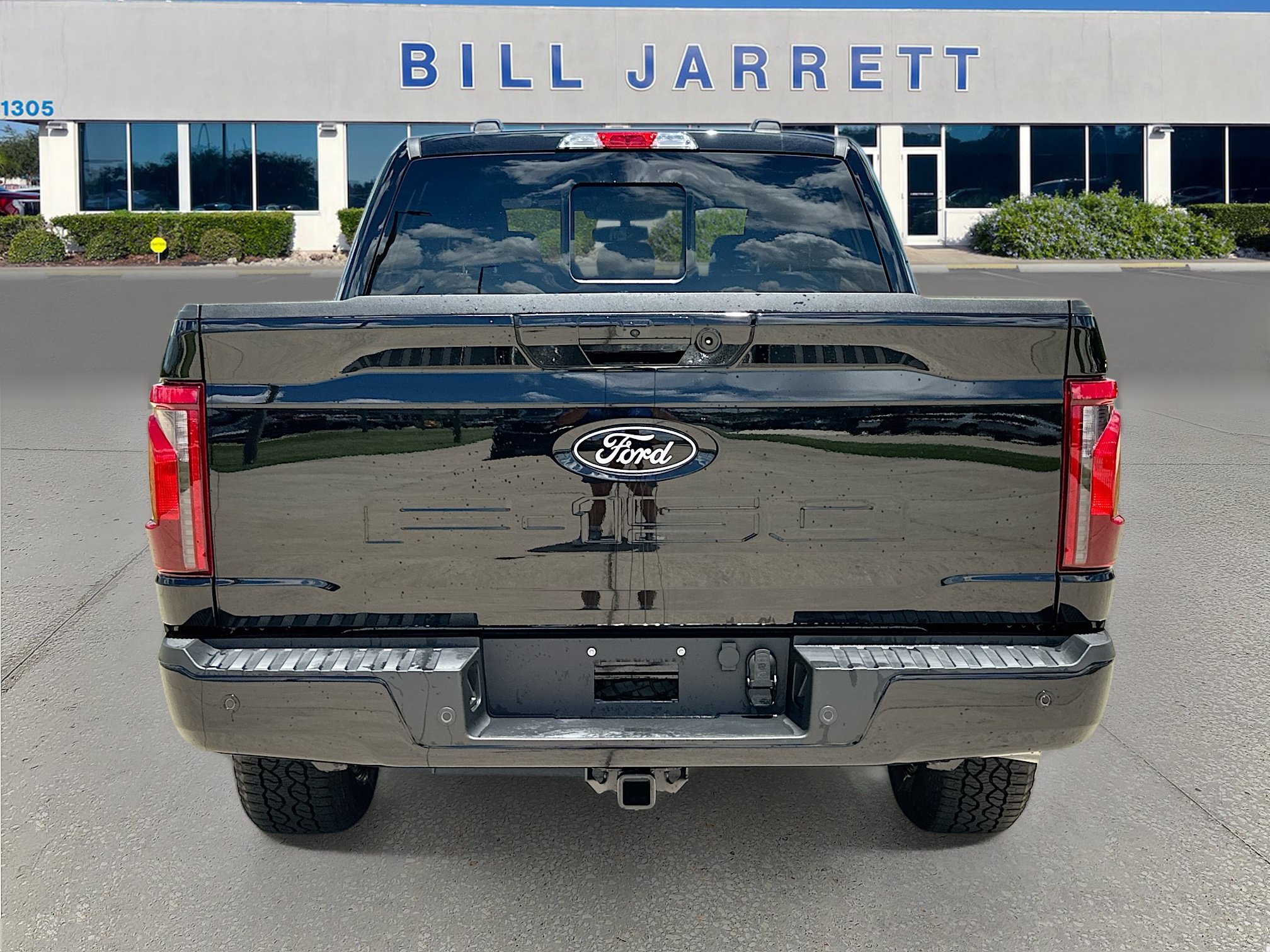New 2026 Ford F150 XLT w/ Equipment Group 302A MID AWD/4WD image 5