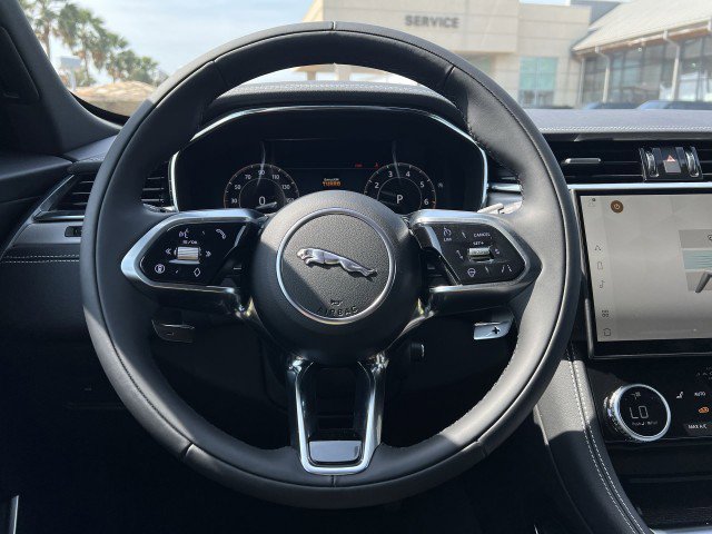 New 2026 Jaguar F-PACE R-Dynamic S image 35