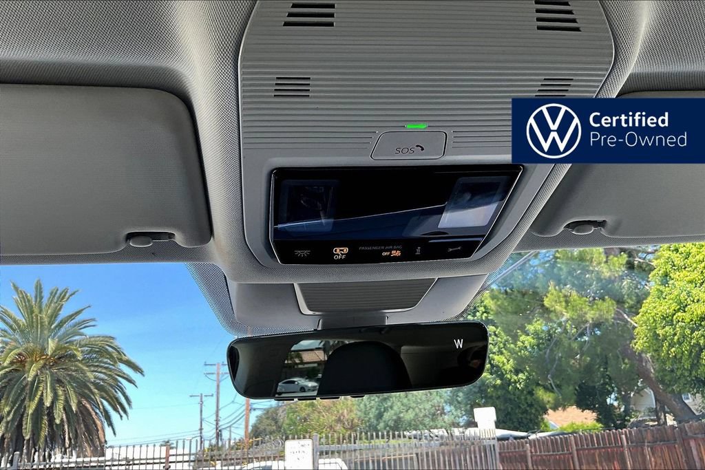 Used 2025 Volkswagen Tiguan SE FWD image 15