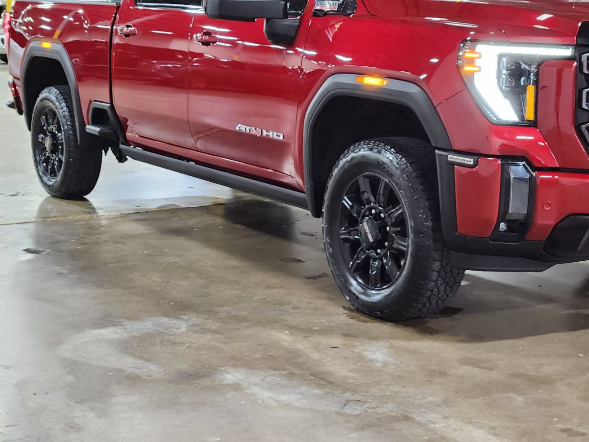 Used 2024 GMC Sierra 2500 AT4 w/ AT4 Premium Plus Package AWD/4WD image 16