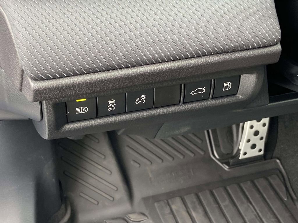 New 2026 Toyota Camry SE FWD image 20