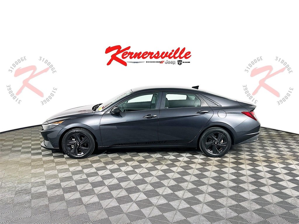 Used 2021 Hyundai Elantra SEL image 4