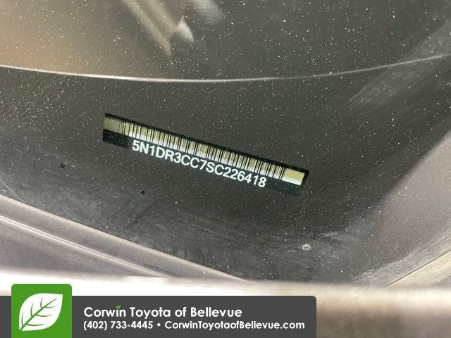 Used 2025 Nissan Pathfinder SL image 30