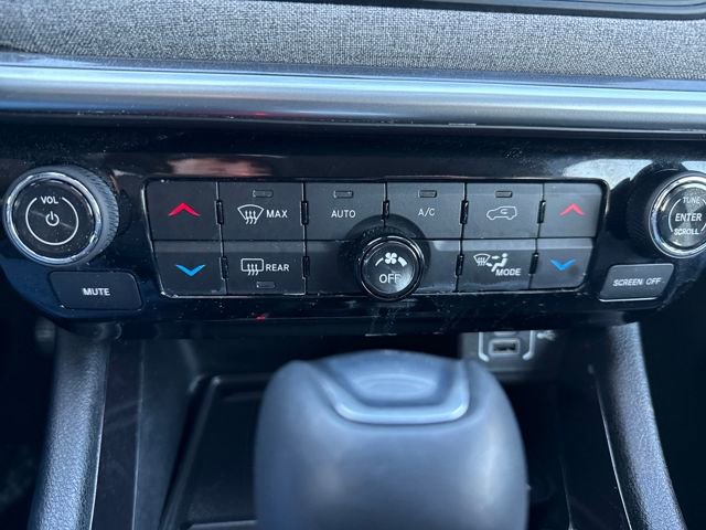 Used 2022 Jeep Compass Latitude w/ Sun and Sound Group image 33