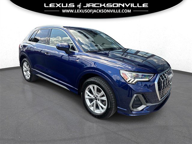 Used 2025 Audi Q3 2.0T Premium w/ Convenience Package AWD/4WD image 1