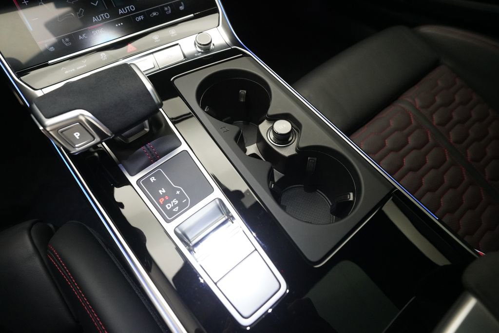 Used 2025 Audi RS 6 performance image 30