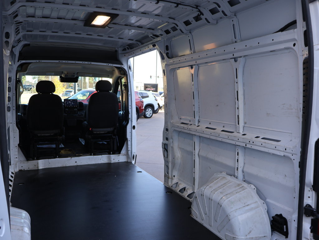 Used 2024 RAM ProMaster 2500 w/ Premium Convenience Group FWD image 16