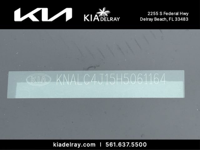 Used 2017 Kia Cadenza Technology FWD image 5