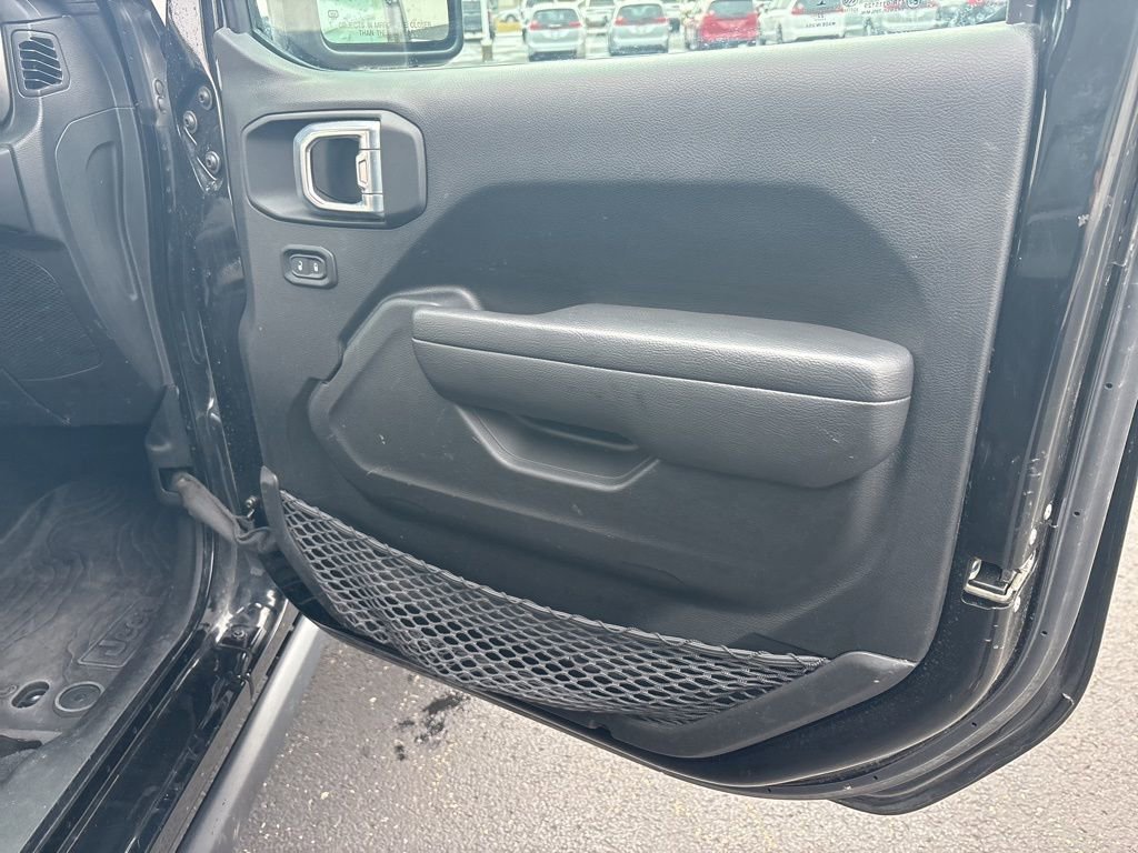 Used 2023 Jeep Gladiator Willys image 29