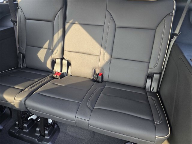 New 2026 GMC Yukon Elevation image 9