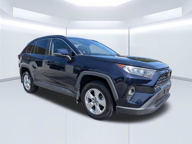 Used 2021 Toyota RAV4 XLE w/ Convenience Package AWD/4WD image 1