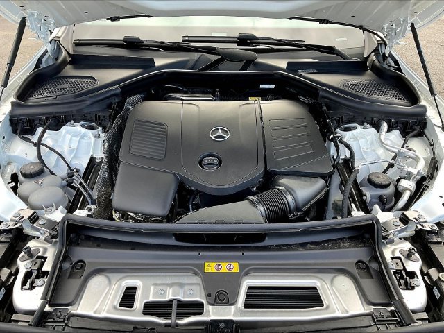 Used 2026 Mercedes-Benz GLC 300 4MATIC image 31