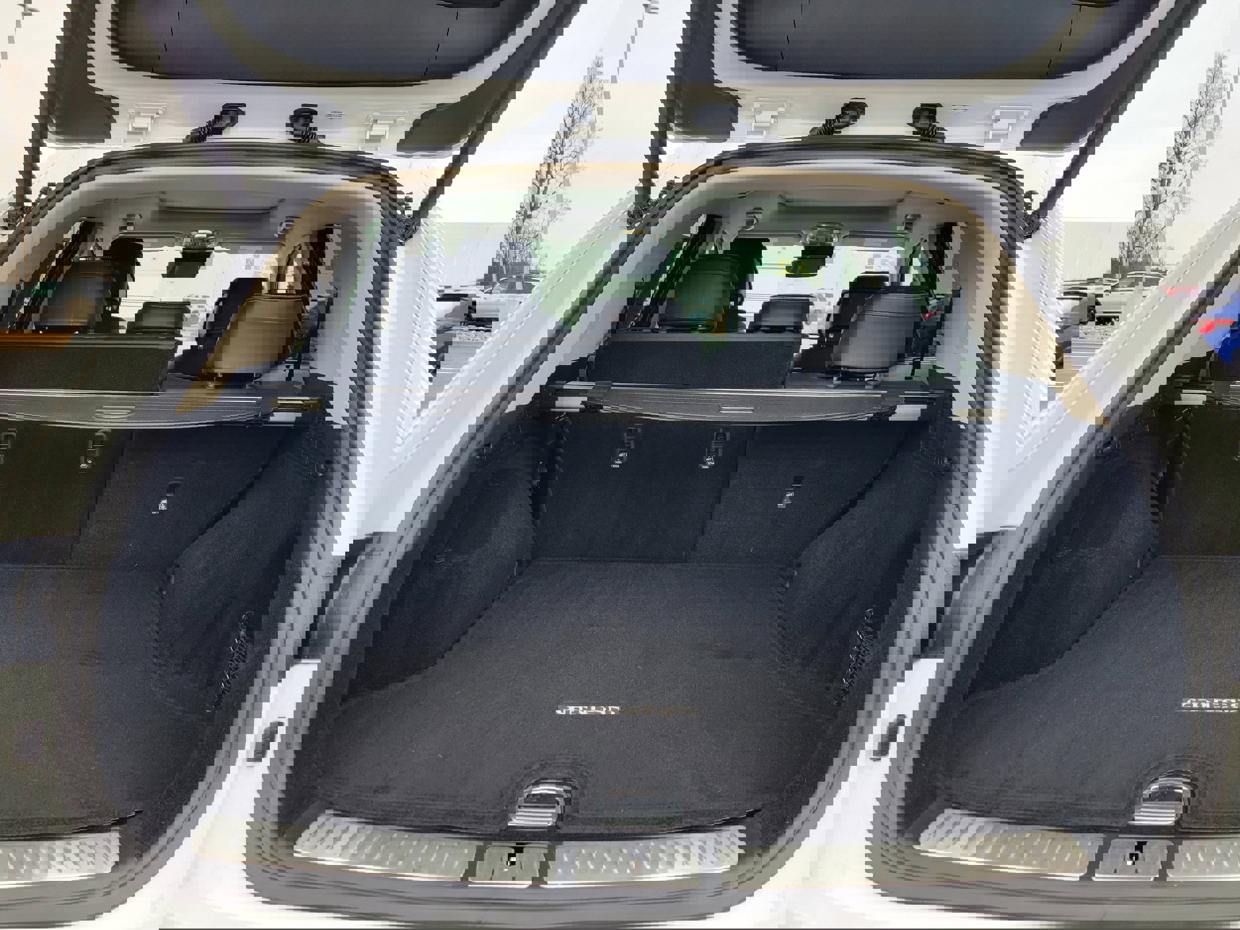 Used 2022 Genesis GV70 2.5T w/ Advanced Package image 12