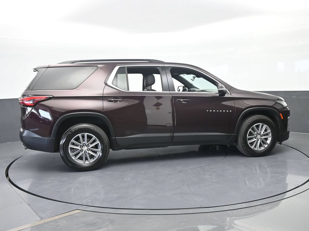 Used 2022 Chevrolet Traverse LT w/ LPO, Floor Liner Package FWD image 7