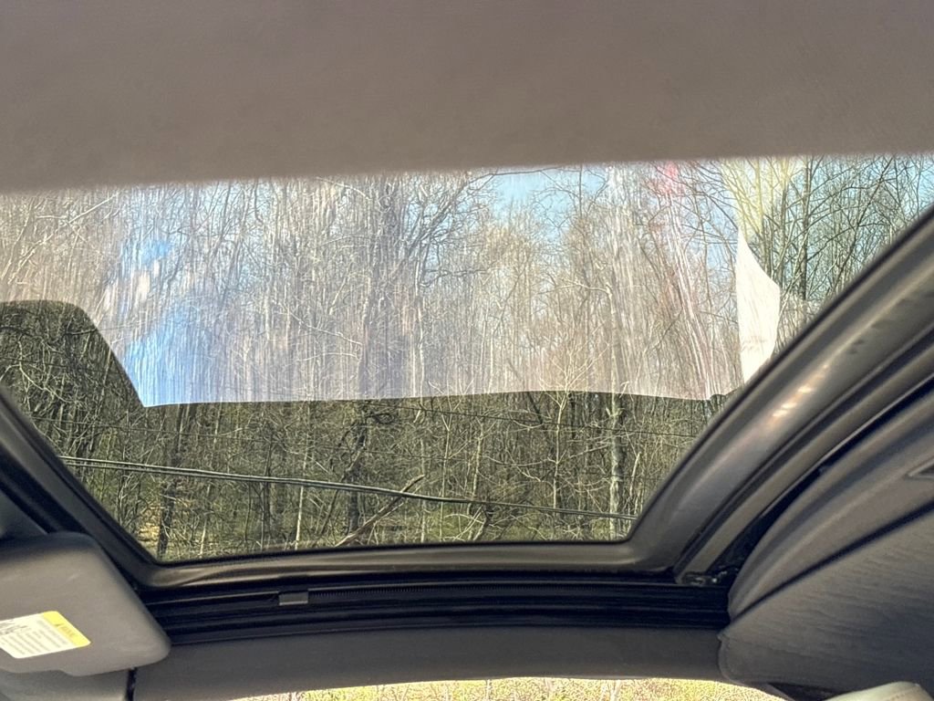 Used 2016 Volkswagen Eos Komfort image 10