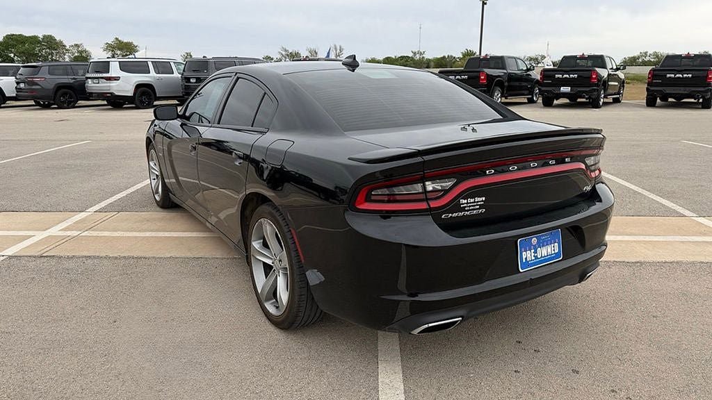 Used 2015 Dodge Charger R/T RWD image 3