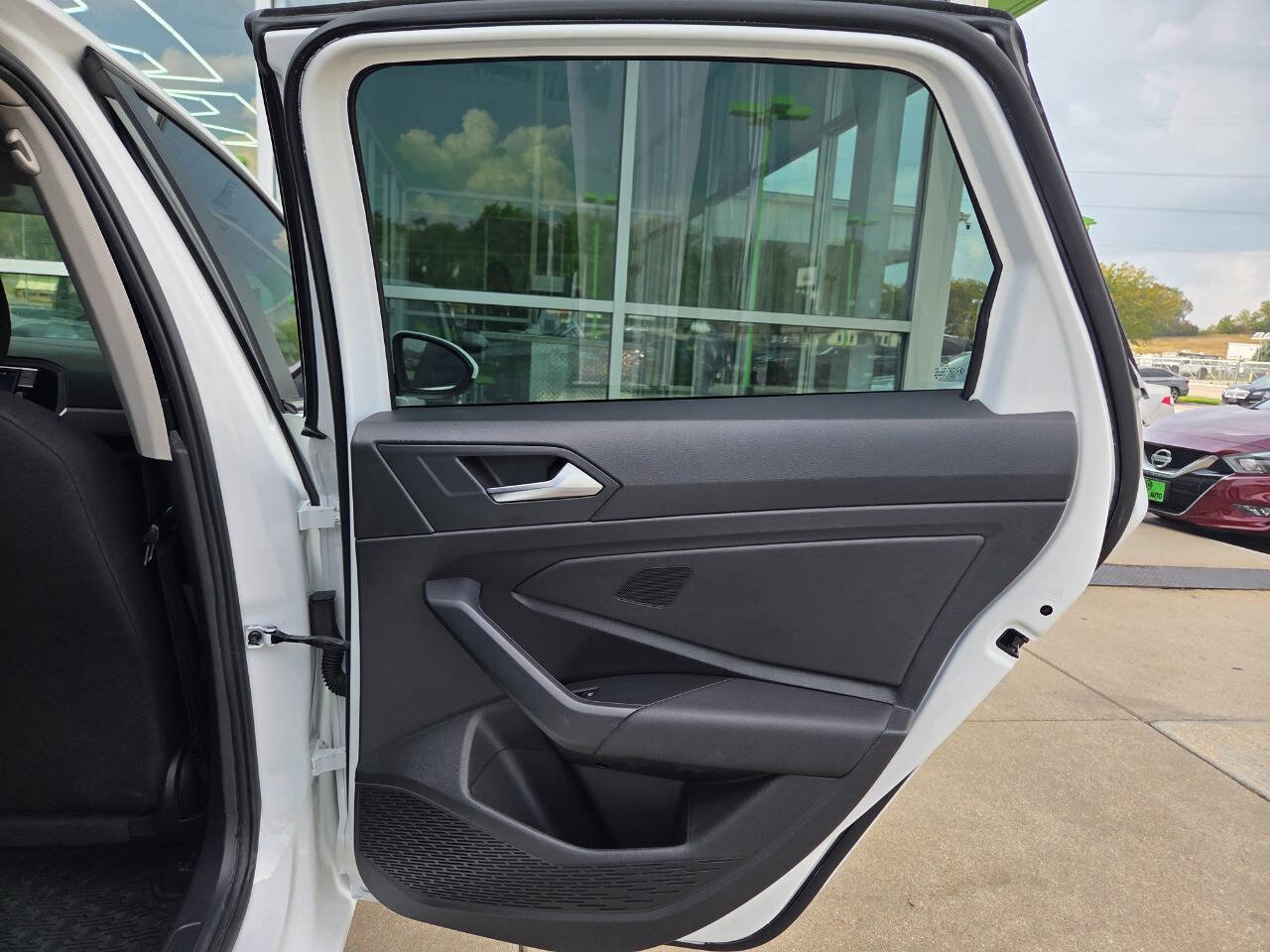 Used 2020 Volkswagen Jetta S image 23