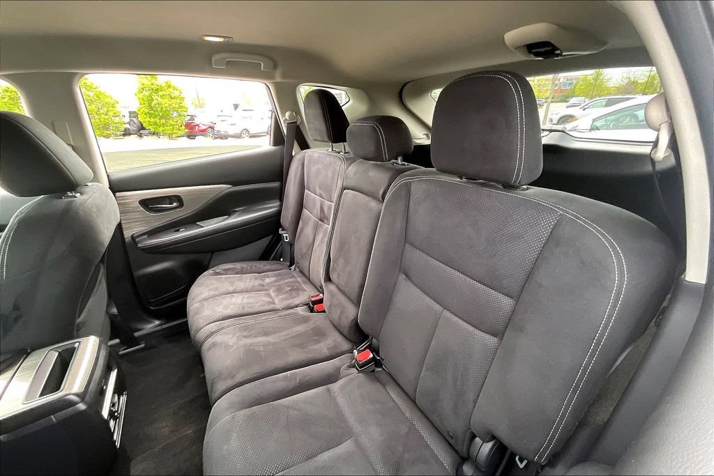 Used 2017 Nissan Murano SV AWD/4WD image 28