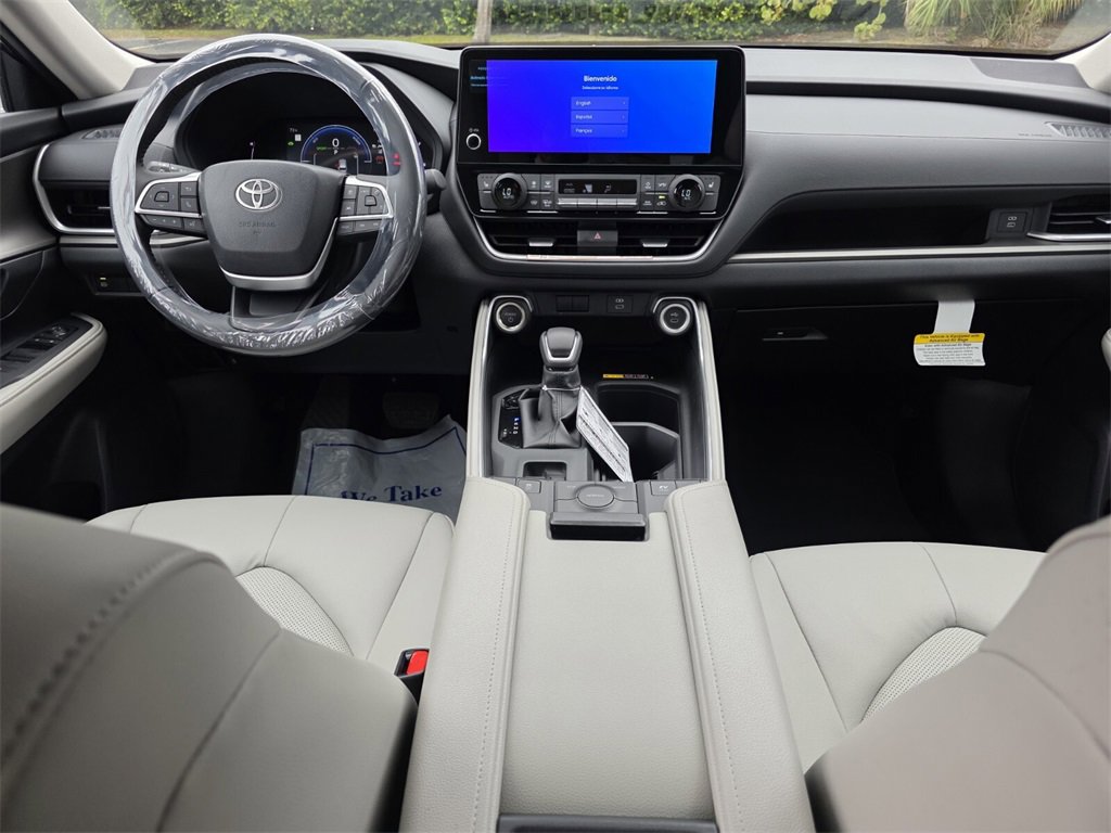 New 2026 Toyota Grand Highlander XLE image 5