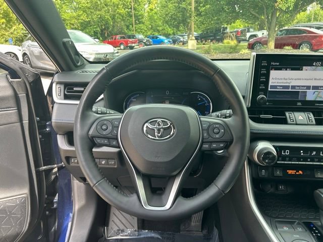 Used 2019 Toyota RAV4 XSE w/ XSE Weather Package AWD/4WD image 15