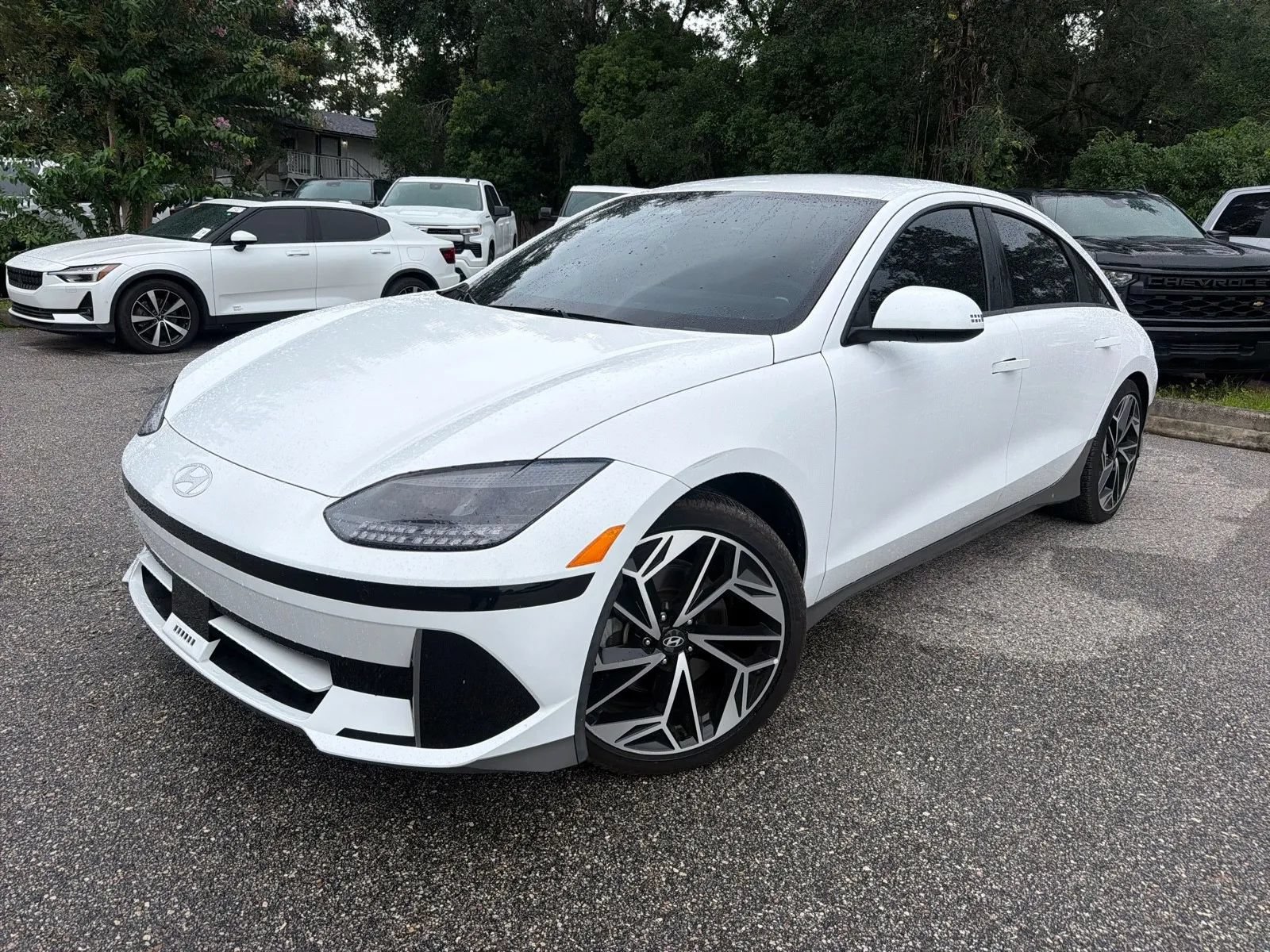 Used 2023 Hyundai Ioniq 6 SEL RWD image 2