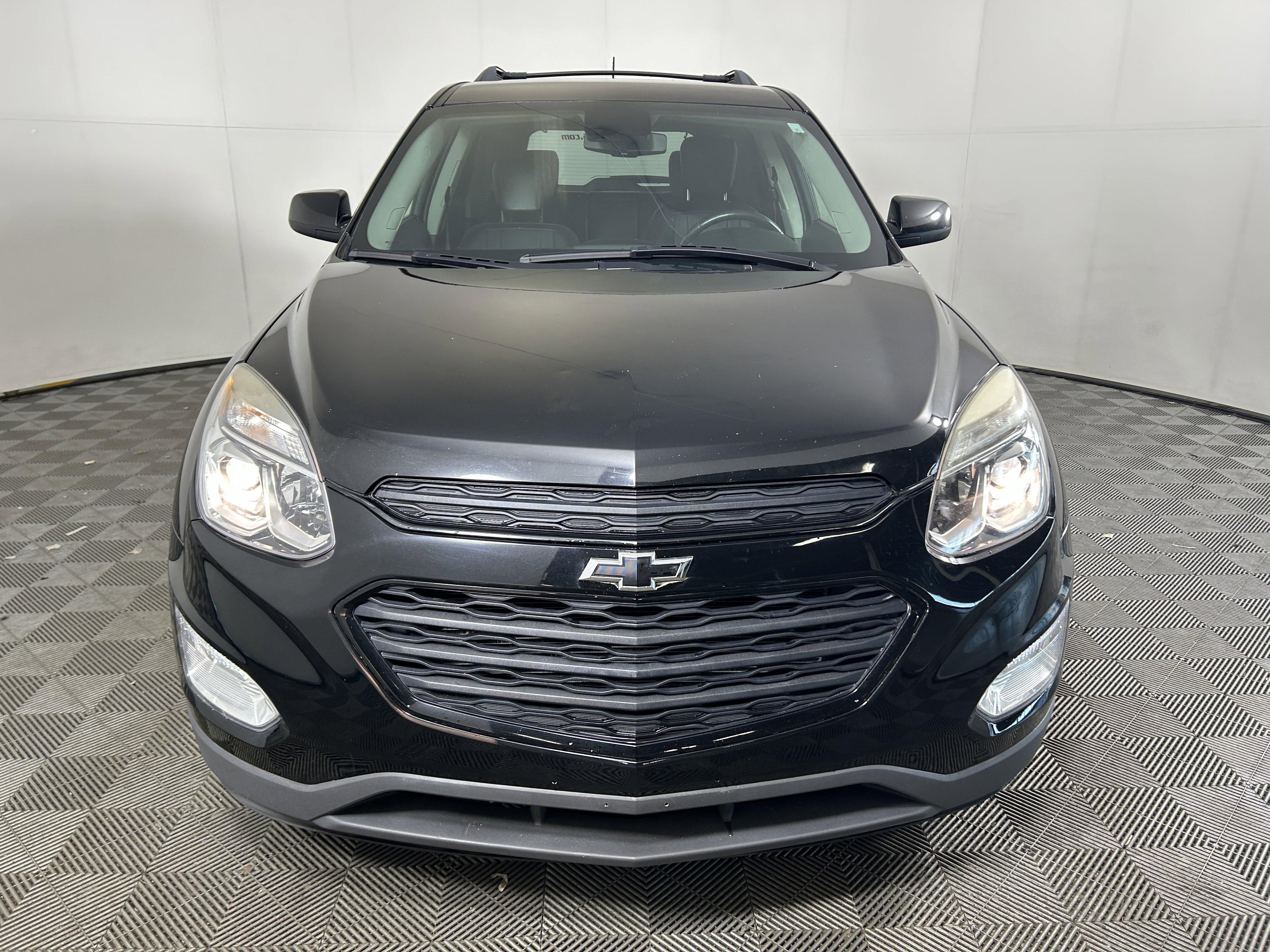 Used 2017 Chevrolet Equinox LT w/ Midnight Edition AWD/4WD image 7