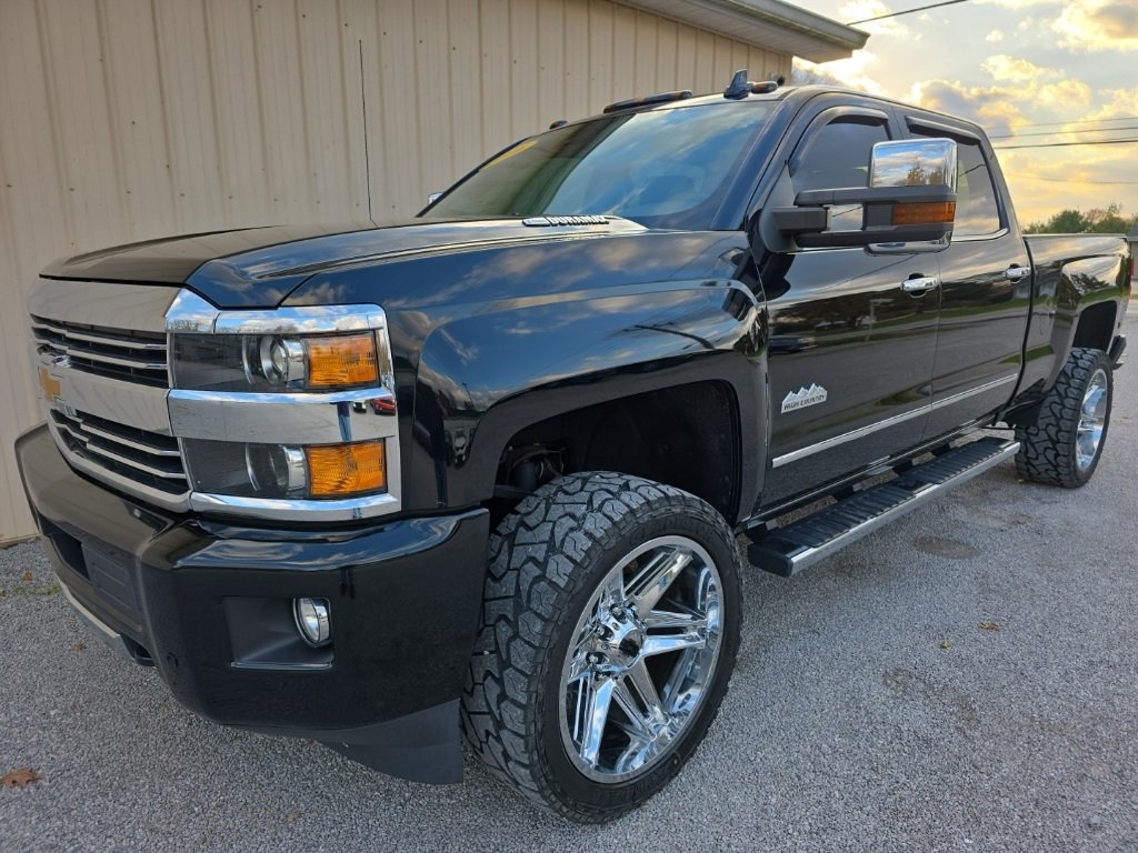 Used 2016 Chevrolet Silverado 2500 High Country w/ Duramax Plus Package image 14