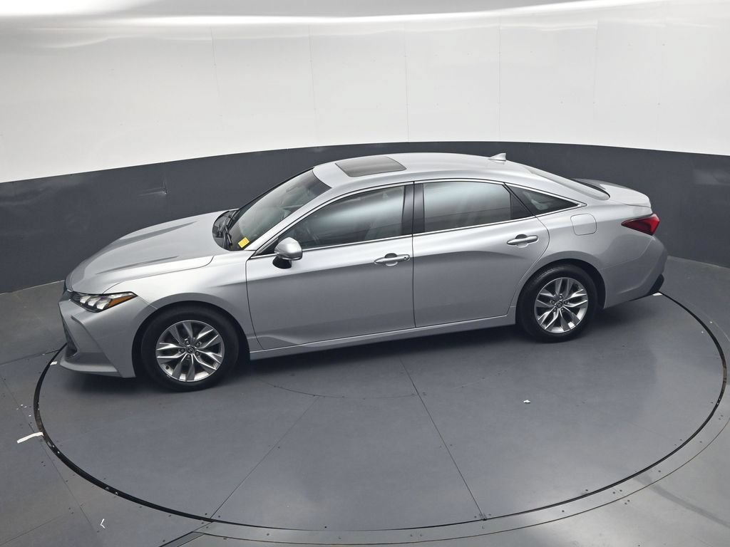 Used 2022 Toyota Avalon XLE w/ Moonroof Package FWD image 24