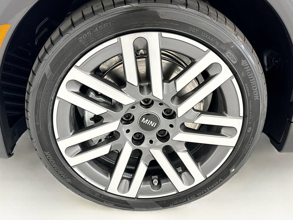 New 2026 MINI Cooper 2-Door Hardtop FWD image 27