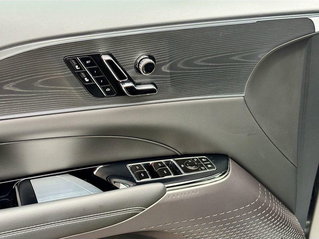 New 2025 Cadillac Lyriq Sport image 18