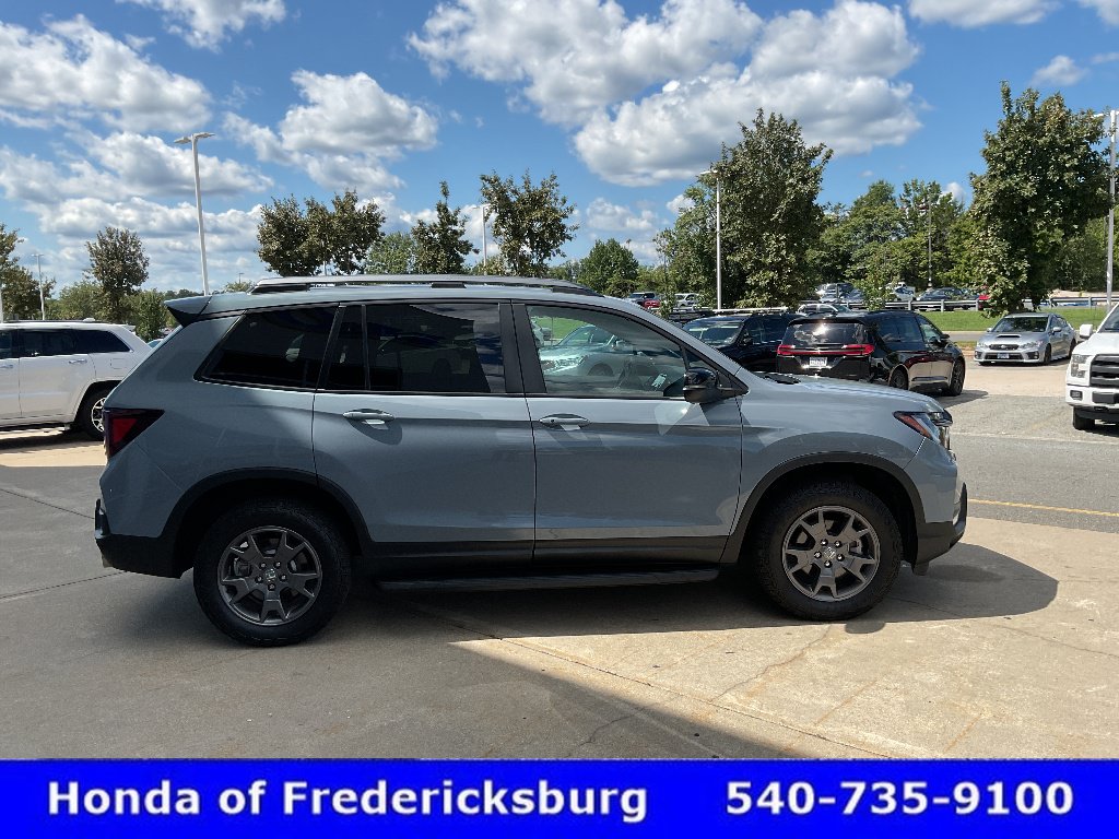 Used 2024 Honda Passport TrailSport image 6