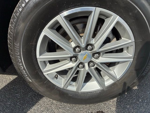 Used 2023 Chevrolet Traverse LT image 11