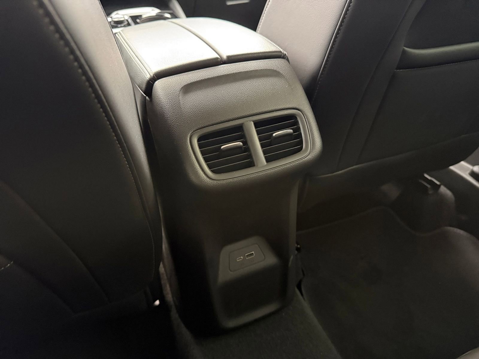 Used 2024 Buick Envision Preferred AWD/4WD image 24