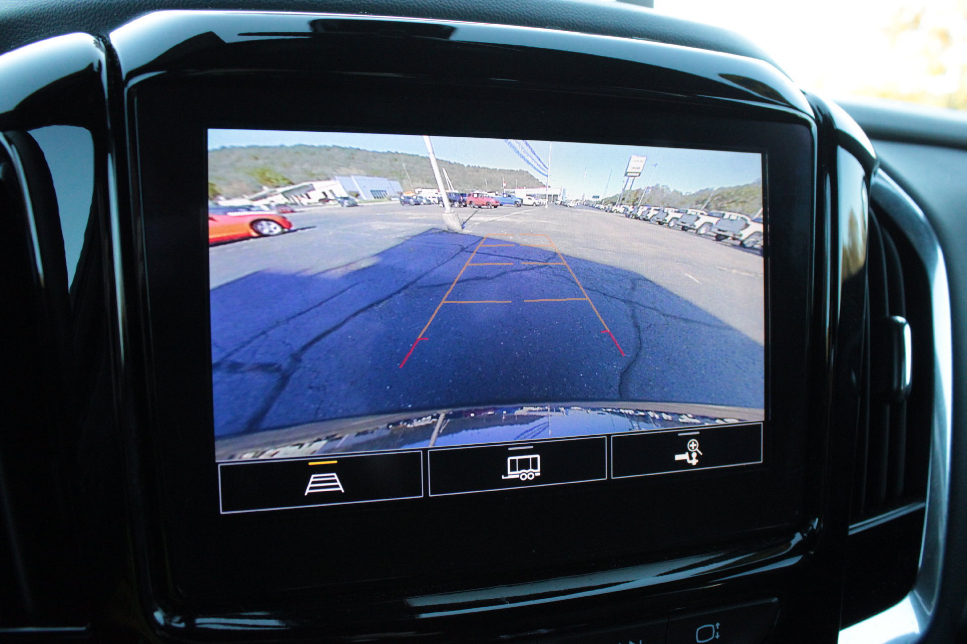 Used 2023 Chevrolet Traverse LT FWD image 43