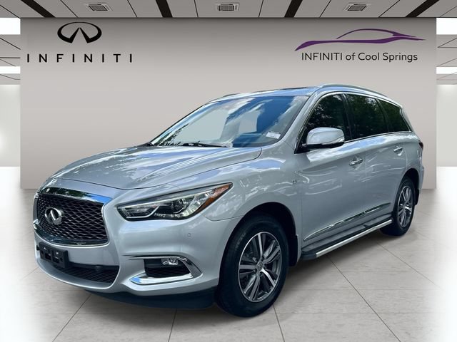 Used 2020 INFINITI QX60 Luxe w/ Essential Package FWD image 3
