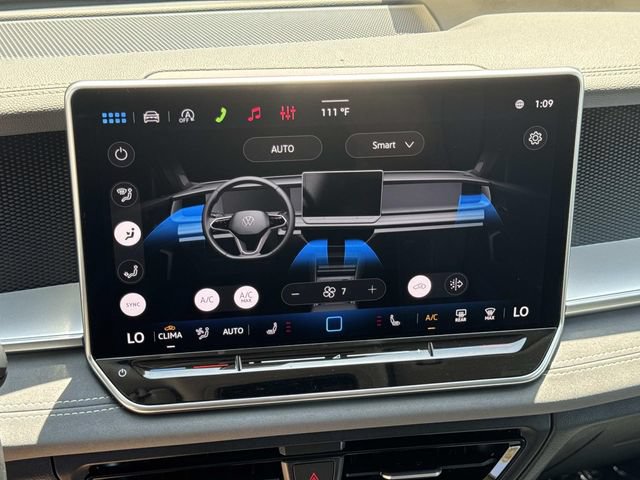 New 2026 Volkswagen Tiguan SE FWD image 13