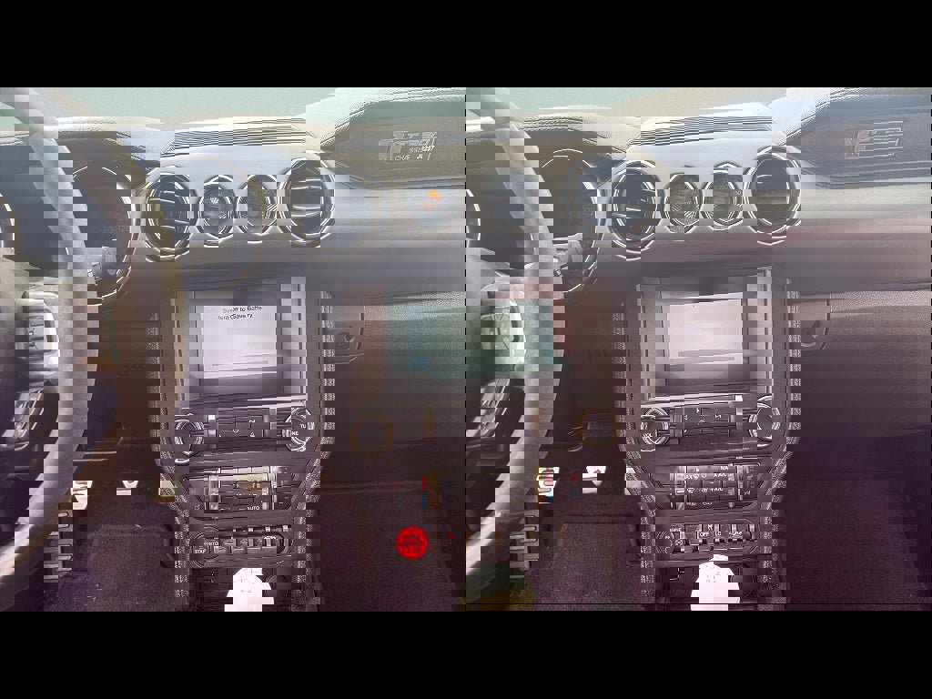 Used 2018 Ford Mustang Shelby GT350 w/ Convenience Package image 17