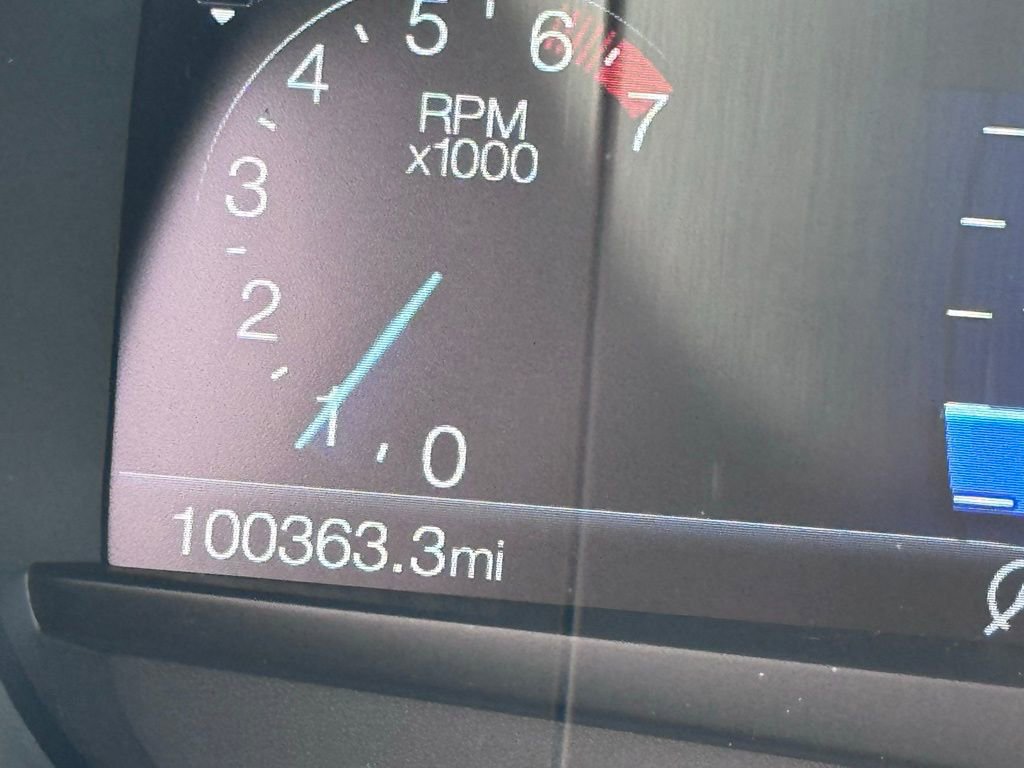 Certified 2020 Ford Edge ST-Line w/ Cold Weather Package AWD/4WD image 38