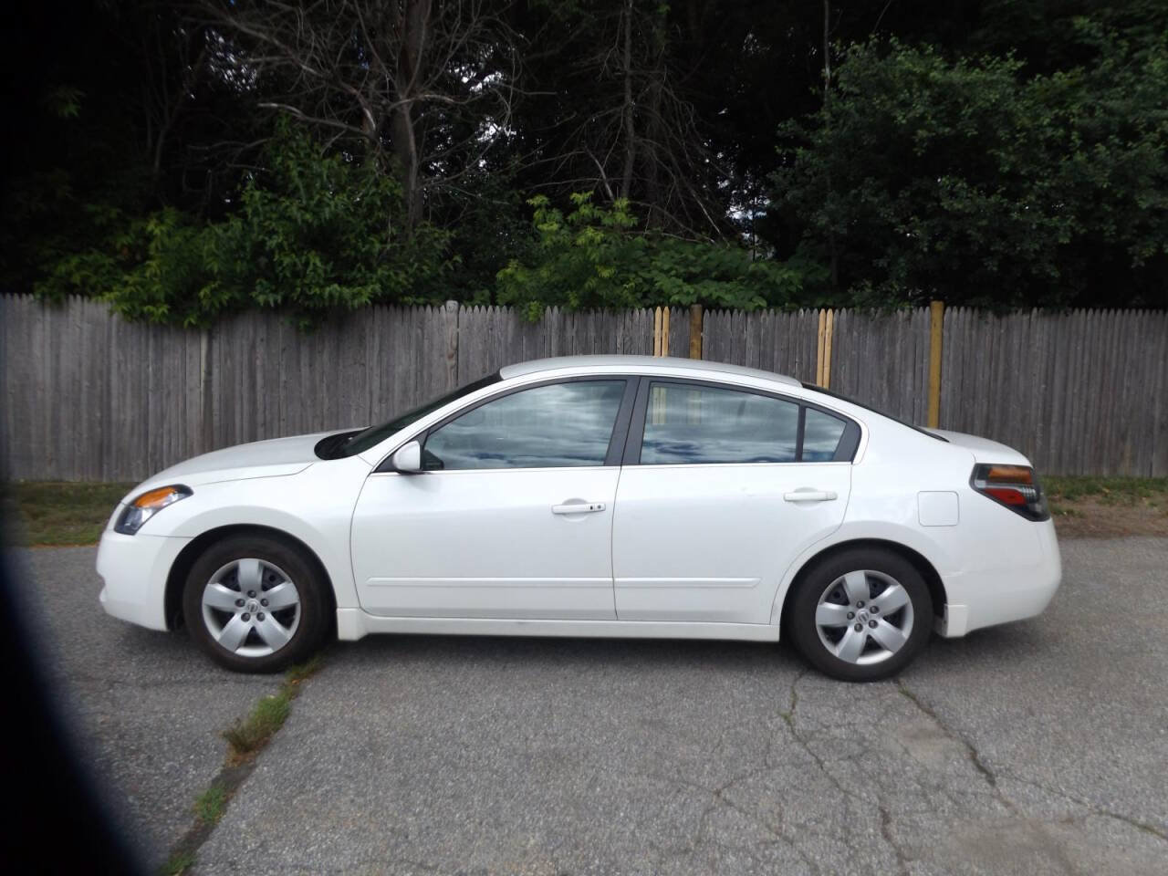Used 2008 Nissan Altima 2.5 S w/ Emergency Aid Pkg FWD image 2
