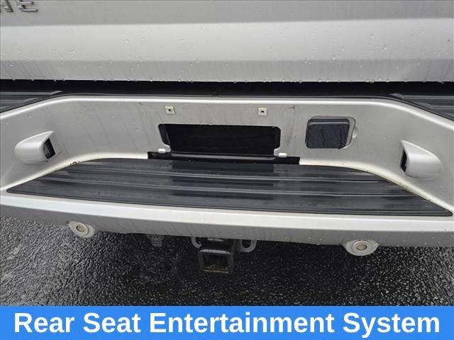 Used 2013 Chevrolet Avalanche LTZ image 18