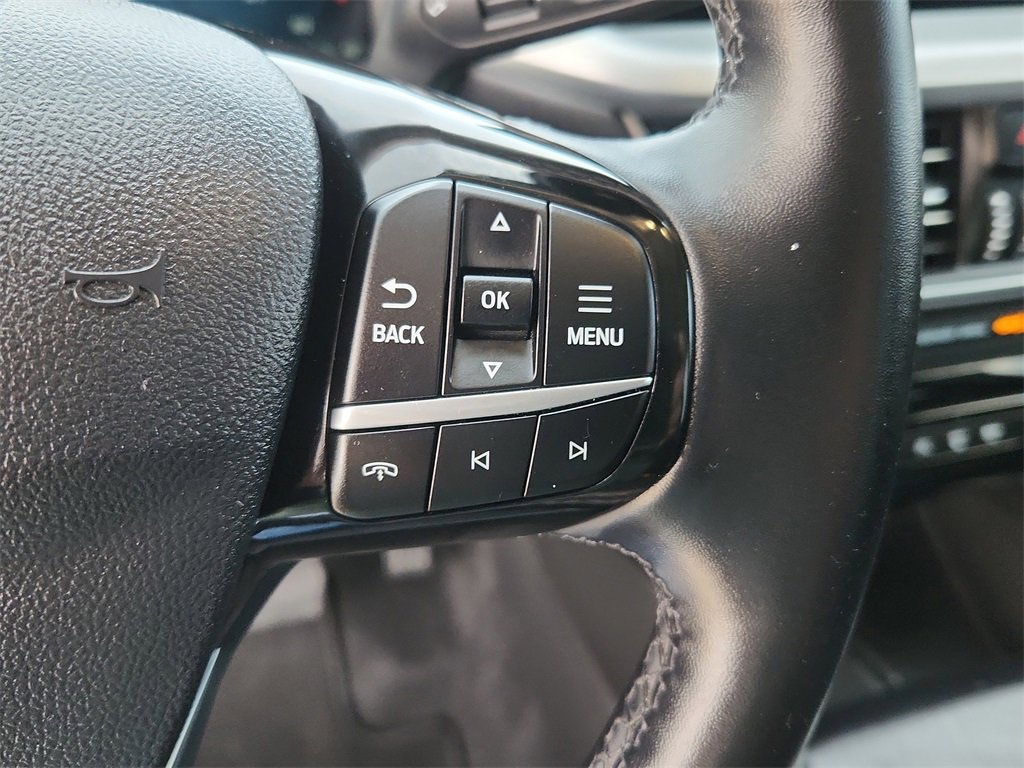 Used 2025 Ford Escape Platinum image 23