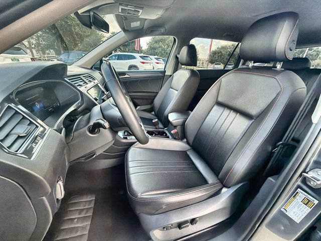 Used 2024 Volkswagen Tiguan SE FWD image 18
