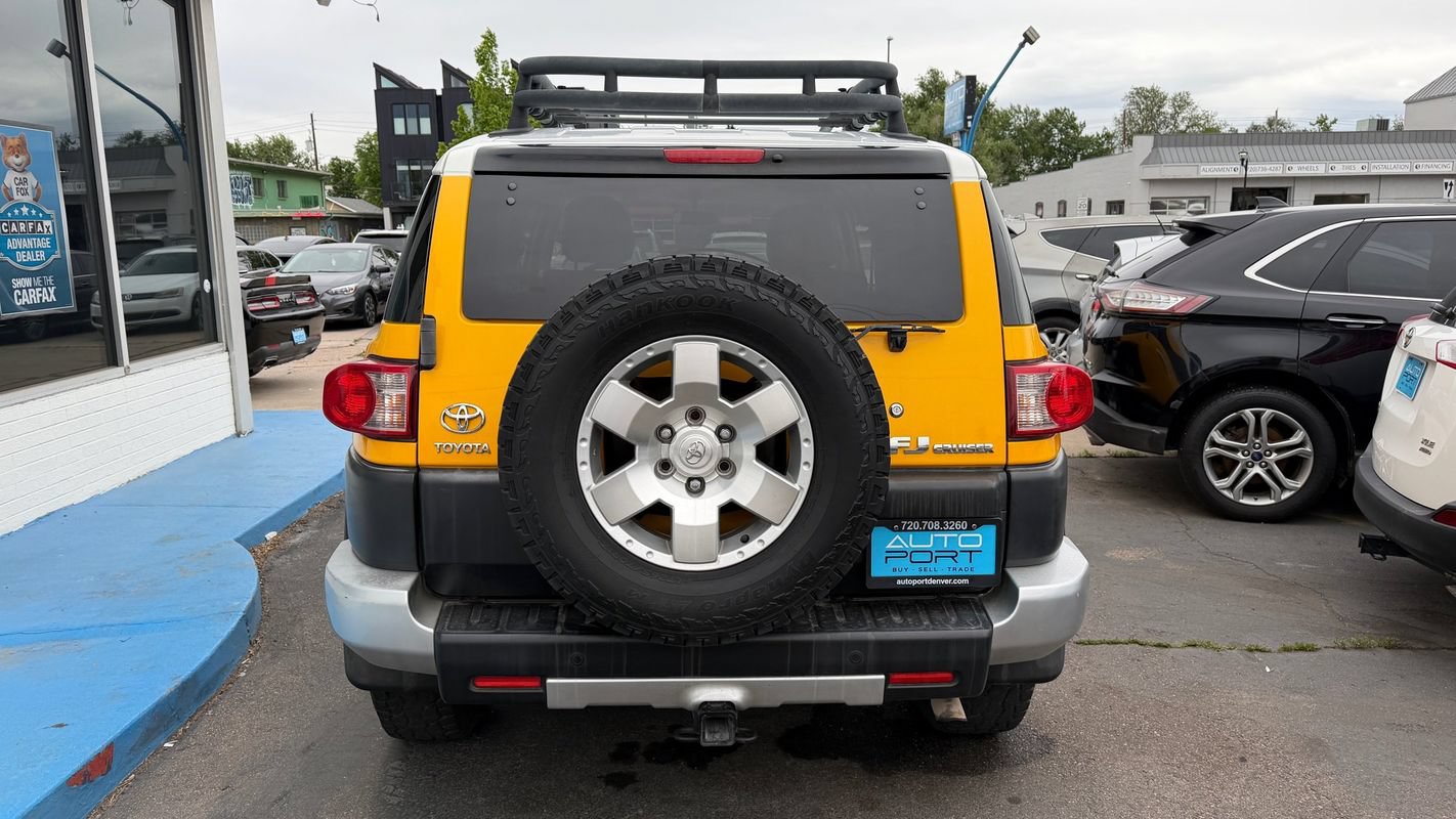 Used 2007 Toyota FJ Cruiser 4WD image 3
