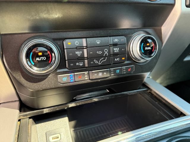 Used 2019 Ford F350 Platinum w/ Platinum Ultimate Package AWD/4WD image 32